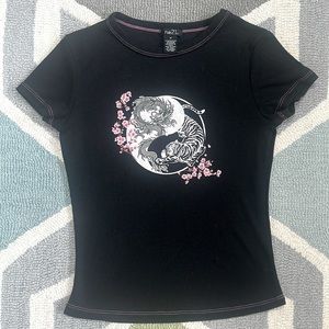 Rue21 Black Short Sleeve Tiger Dragon T-shirt, Size M
